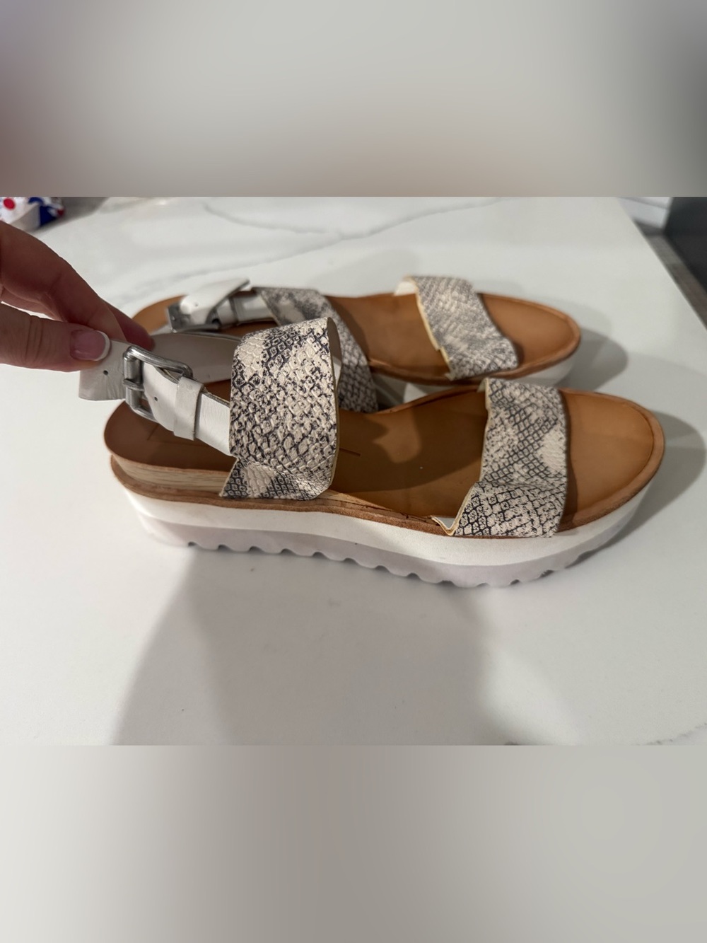 Dolce Vita Women's White Gray Snake Print Strap Buckle Sandal